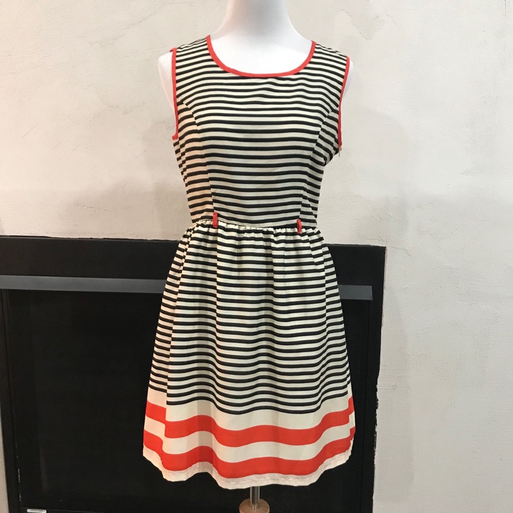 Monteau dress size M - Picture 1 of 6